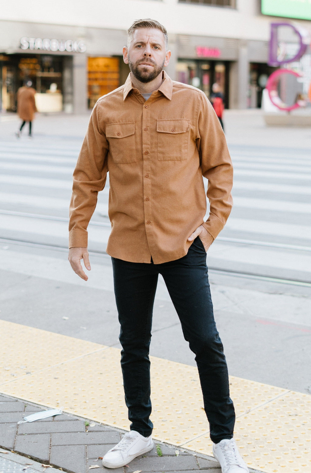 Jesse -Long Sleeve Button Down Flannel in Camel