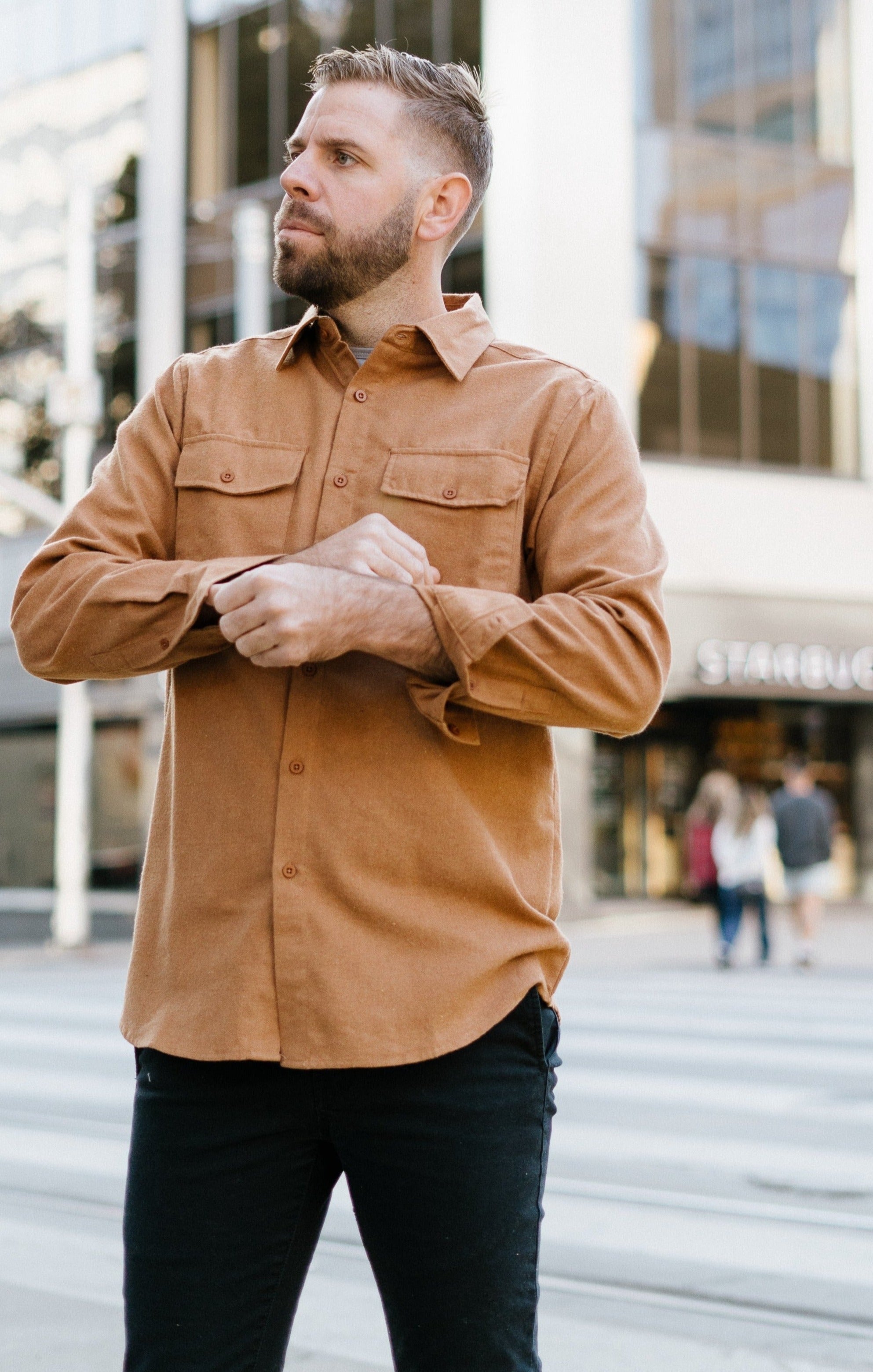 Jesse -Long Sleeve Button Down Flannel in Camel
